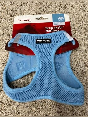 Voyager pet harness medium blue dog step in pet supplies New with tags